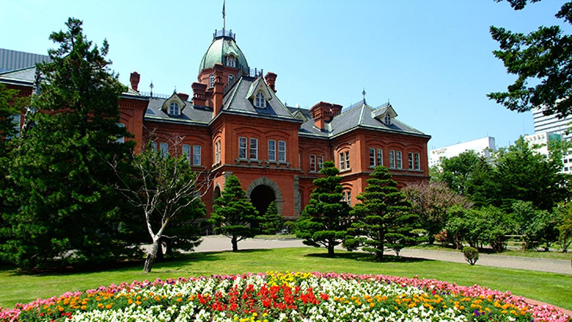 Toyoko Inn Hokkaido Sapporo-Eki Nishi-Guchi Hokudai Mae Exterior foto